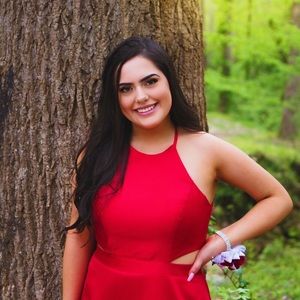 Meet your Posher, Juliana